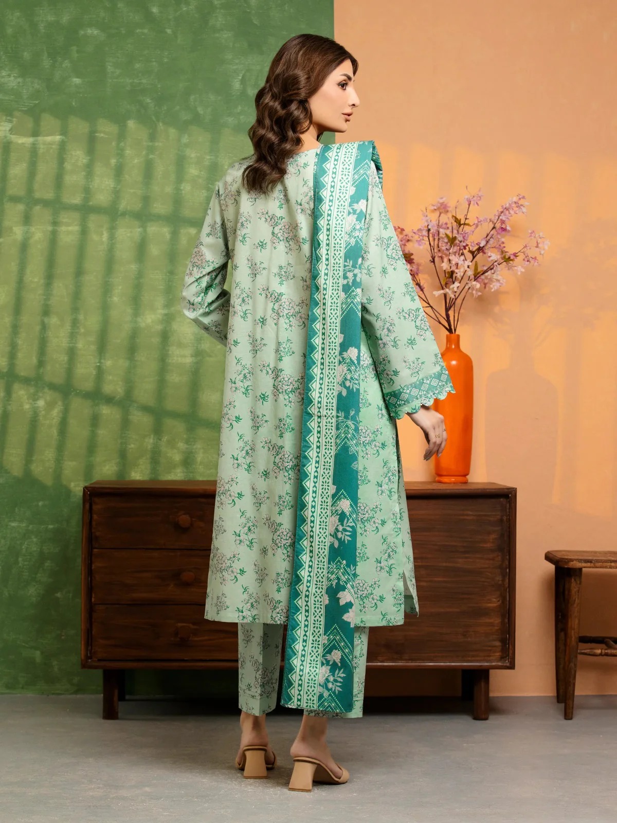 Edenrobe Digital Lawn 3-Piece Un-Stiched - Image 2